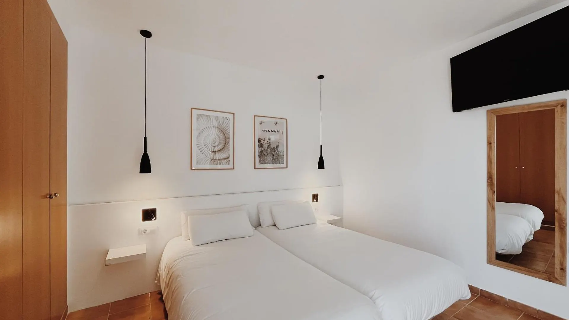 Hotel Bonaire L' Escala 0*,